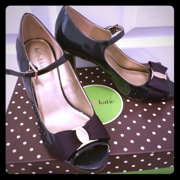 Kelly & Katie Mary Jane style Pumps - Picture 1 of 3